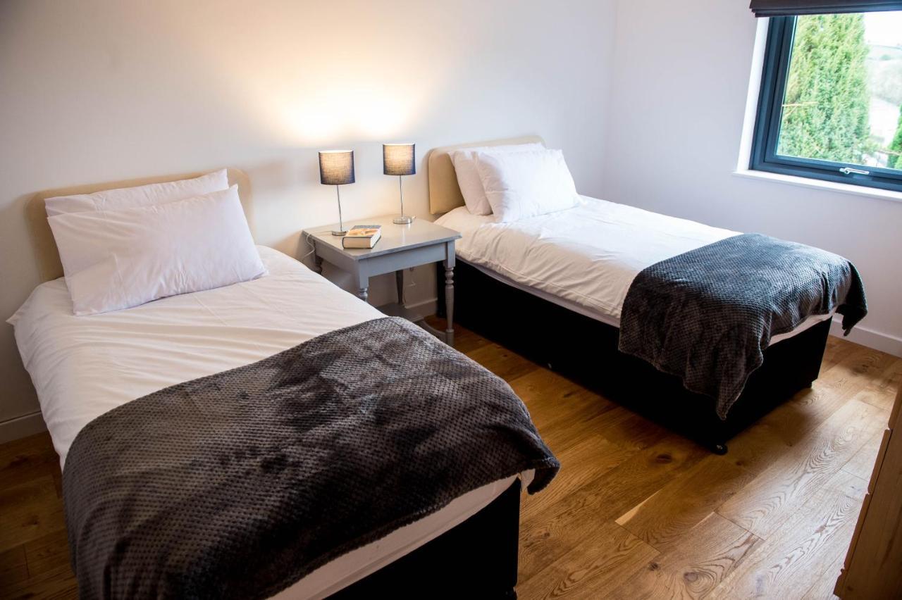 York Lodge- Spacious 3 Bed Bungalow With Wonderful Estuary Views Laugharne Luaran gambar